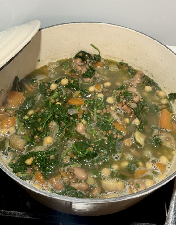 zuppa di legumi e verdure